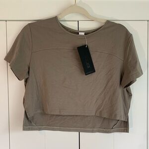 Alphalete Neutral‎ Tan Women's Crop Top Size XL